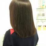 春・ストレートにするだけで軽やか仕上がり